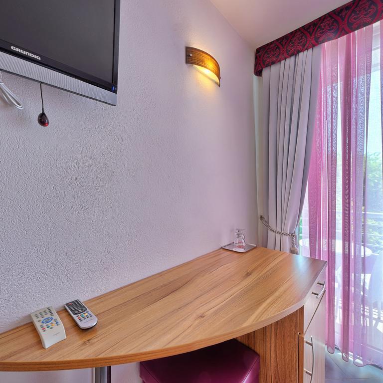 Hotel Sirena Podgora Luaran gambar